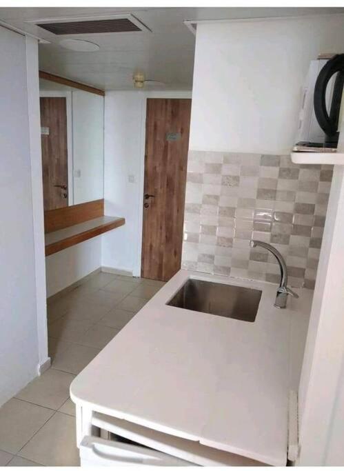 נוף למפרץ Lägenhet Eilat Exteriör bild